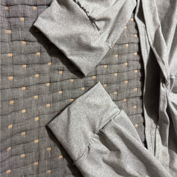 SHEIN Cropped off shoulder sweatshirt (XXL) - Picture 4 of 6